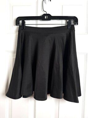 Topping Dance Skater A-Line Flare Short Skirt Black Size Small Dance Recital B41